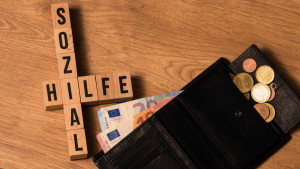 Webinar Sozialhilfe, Pflege, Eingliederungshilfe, Wohngeld – Leistungsumfang, Abgrenzungen, Schnittstellen Webinar Sozialhilfe, Pflege, Eingliederungshilfe, Wohngeld – Leistungsumfang, Abgrenzungen, Schnittstellen